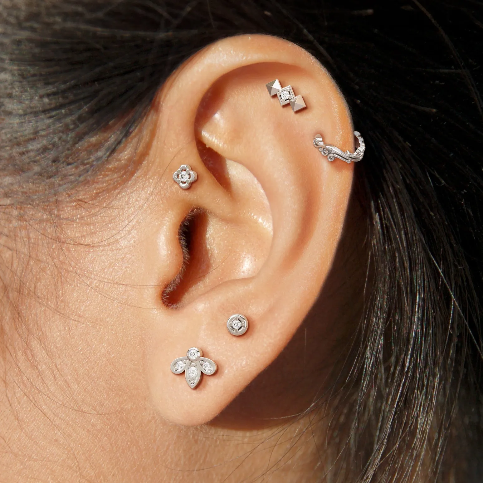 14K Gold Diamond Floral Stud