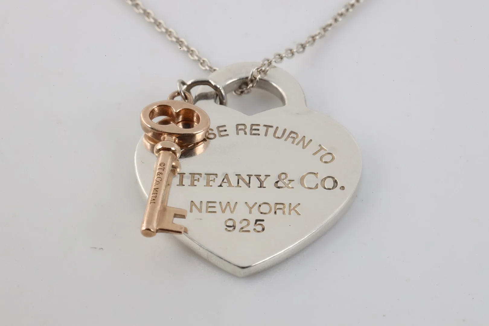 18'' Tiffany & Co. 925 Silver Heart Tag Rubedo Key Necklace (7.21g.)