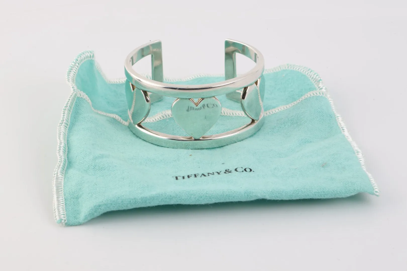 6'' Tiffany & Co. 925 Silver Heart Cuff Bracelet (66.00g.)