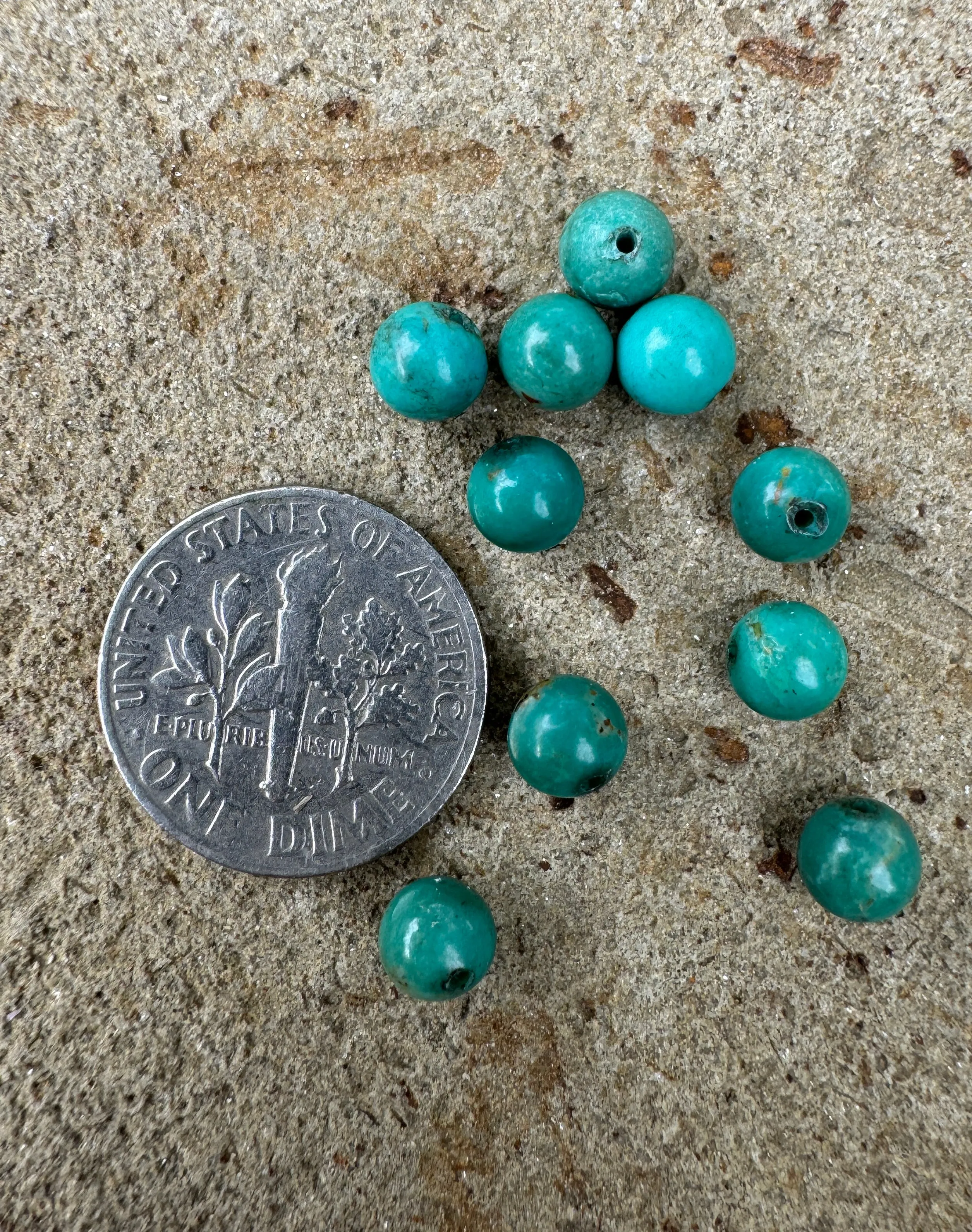 Beautiful Fox (Nevada) 5mm round Beads (Package of 10 beads)