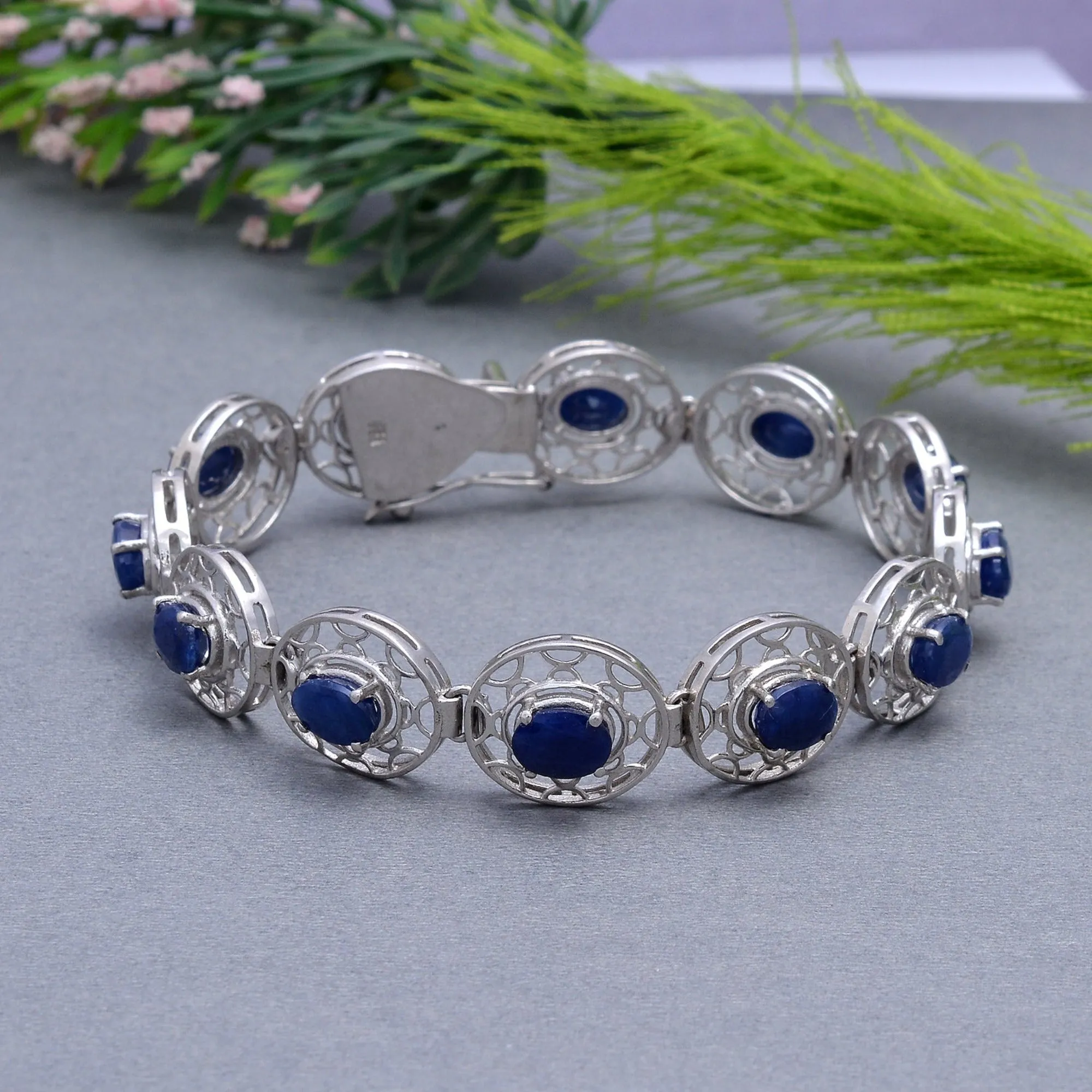 BLUE SAPPHIRE Gemstone BRACELET : 17.730gms 925 Sterling Silver Natural Sapphire Oval Normal Cut Prong Set Tennis Bracelet 7.50"