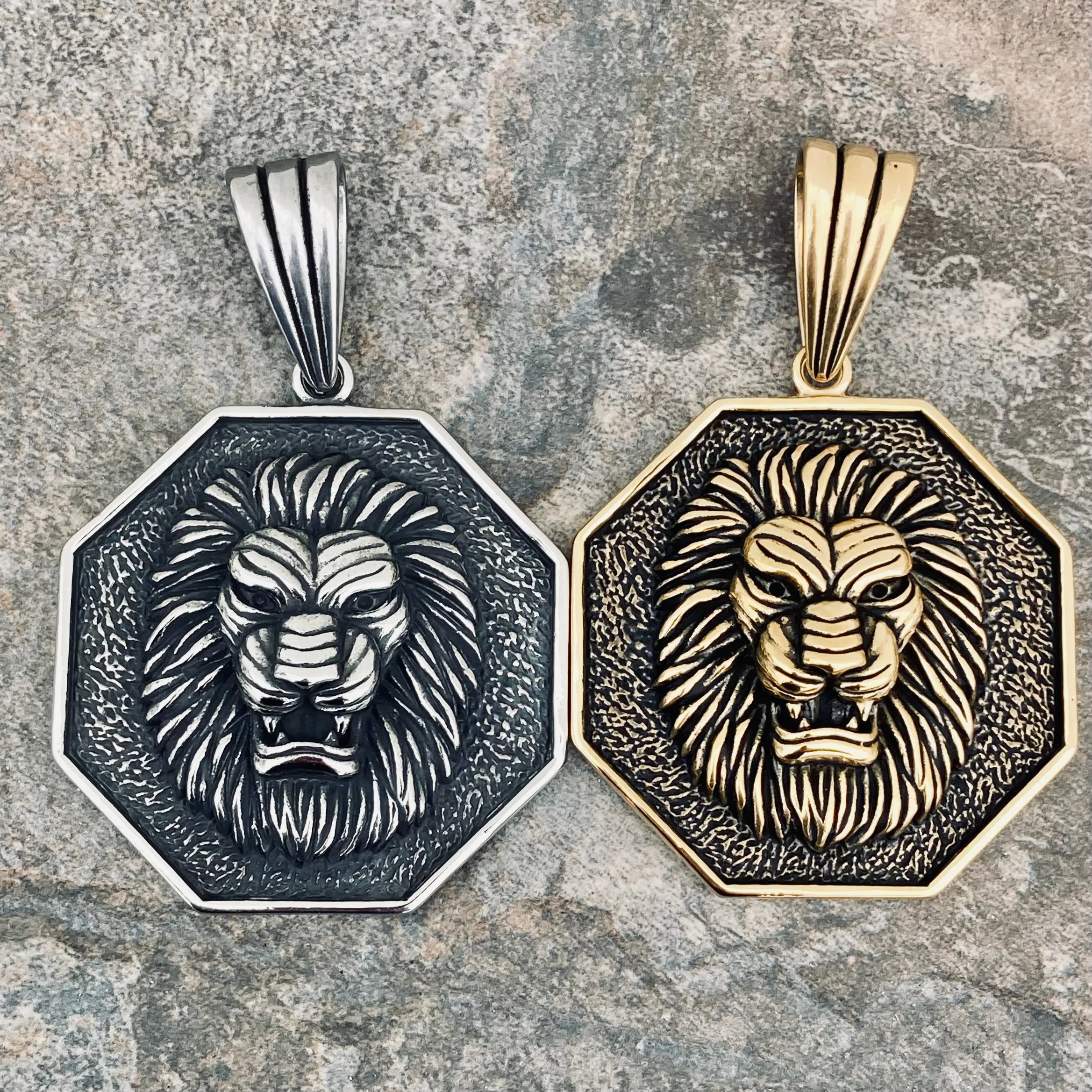 Lion - Gold Pendant - Necklace (779)