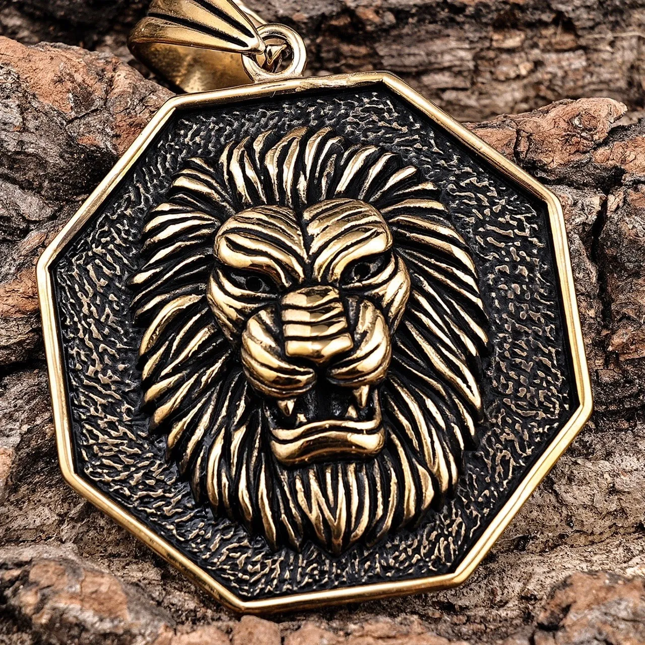 Lion - Gold Pendant - Necklace (779)