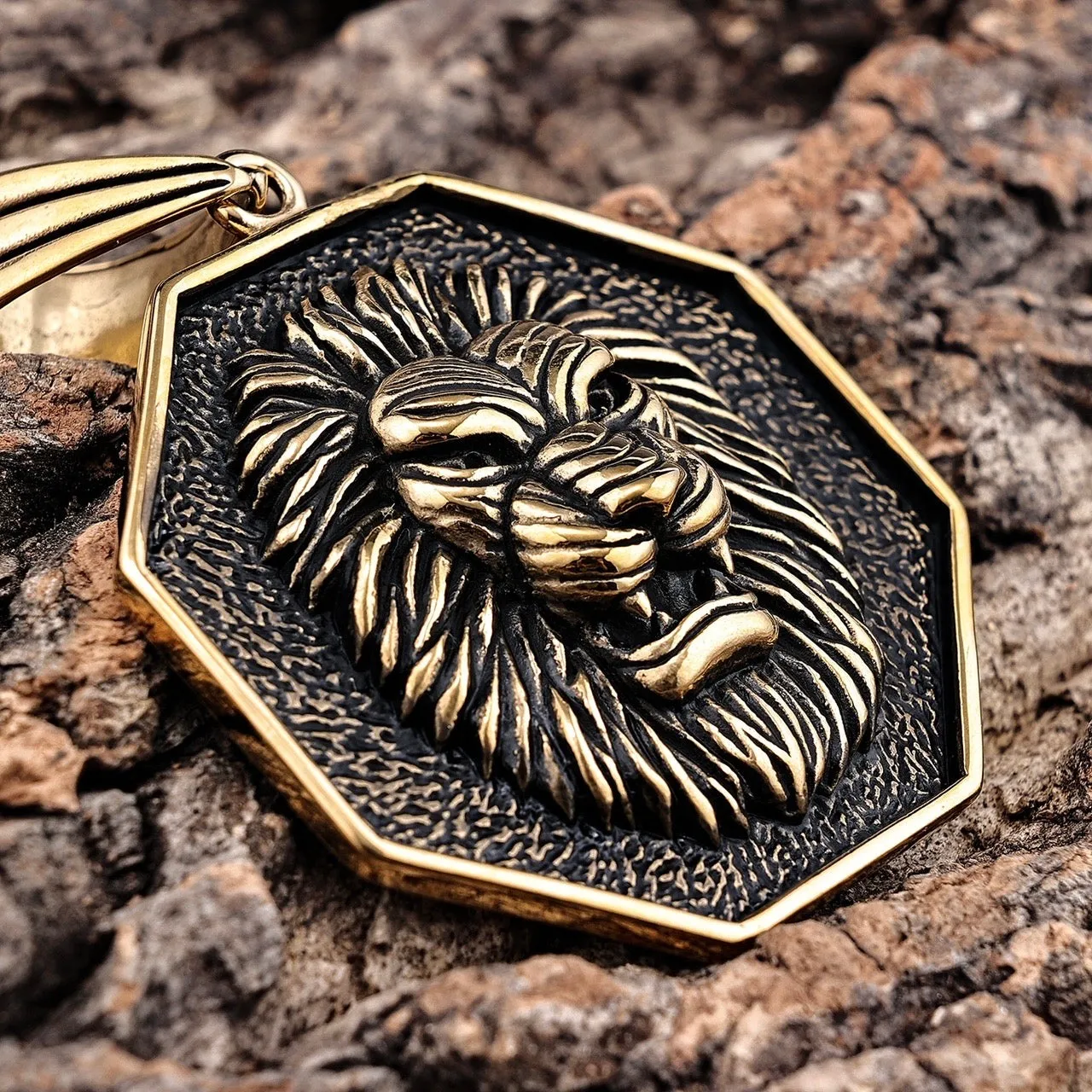 Lion - Gold Pendant - Necklace (779)