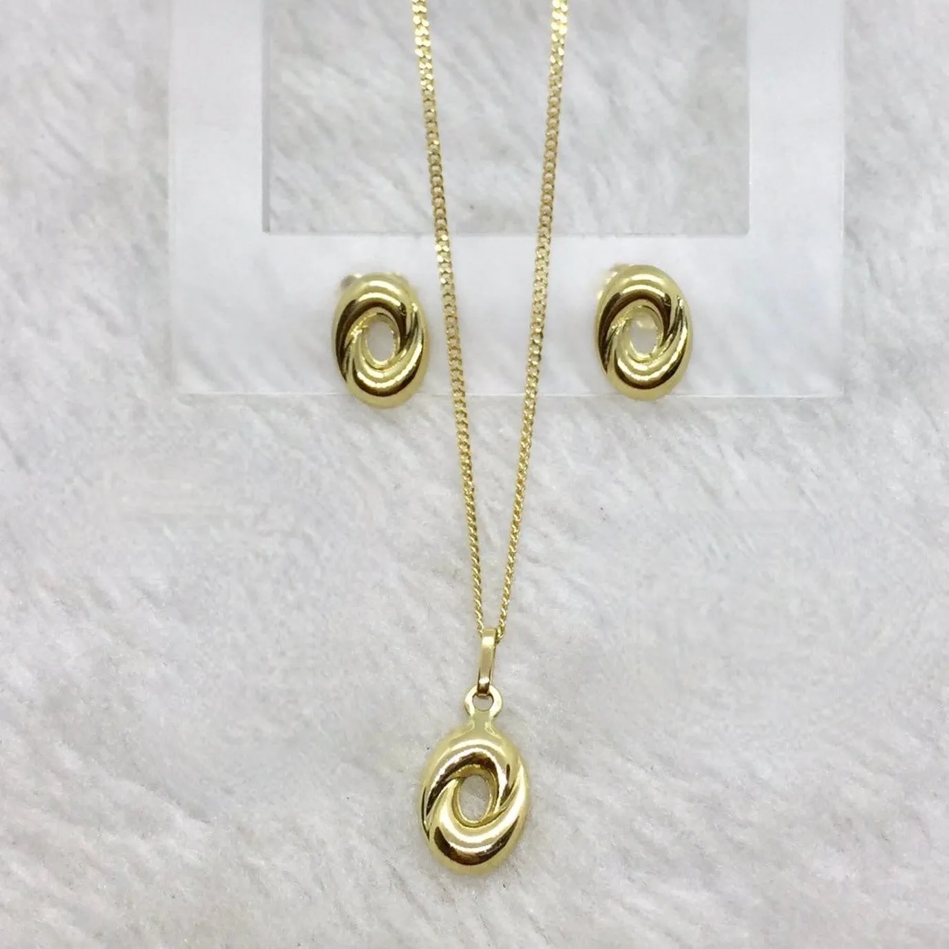 Oval Jewelry Set 18K Gold