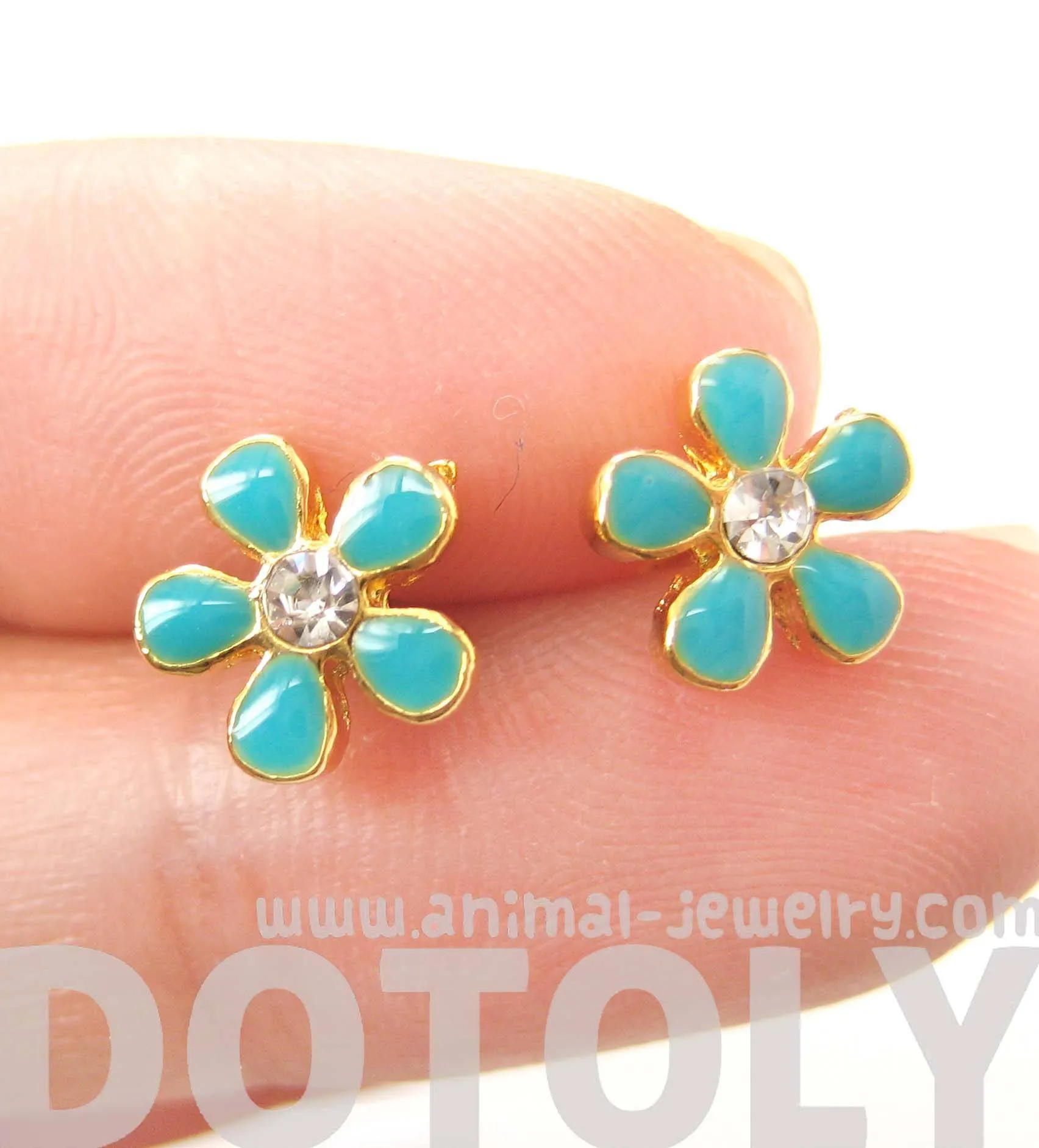 Small Daisy Floral Flower Shaped Stud Earrings in Blue on Gold with Rhinestones